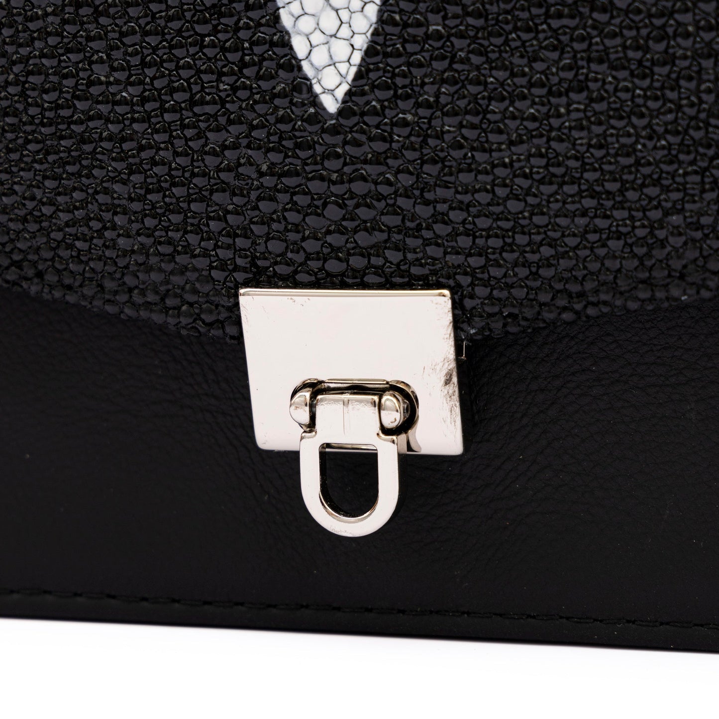 MOSVARTI Bolso estilo Cross body Mod Marruecos (Mantarraya )