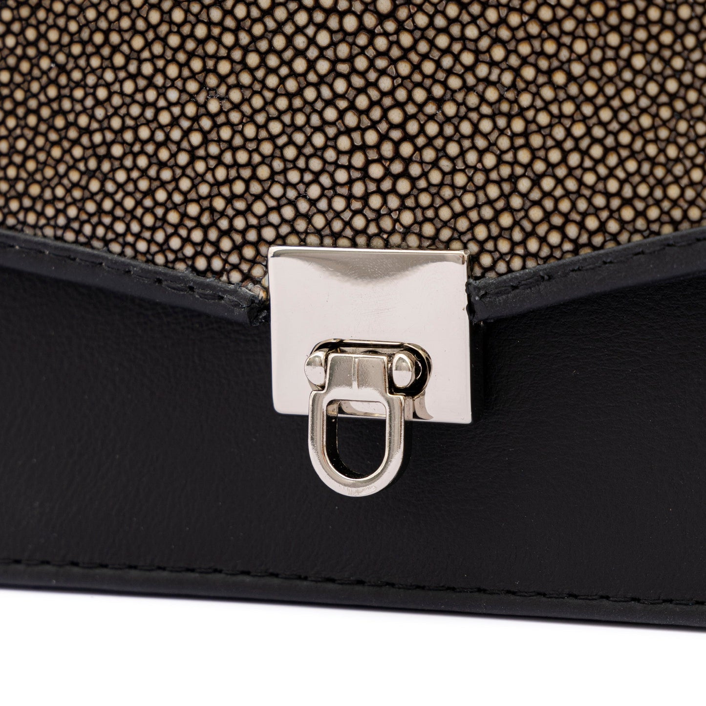 MOSVARTI Bolso estilo Cross body Mod Marruecos (Mantarraya Pulida )