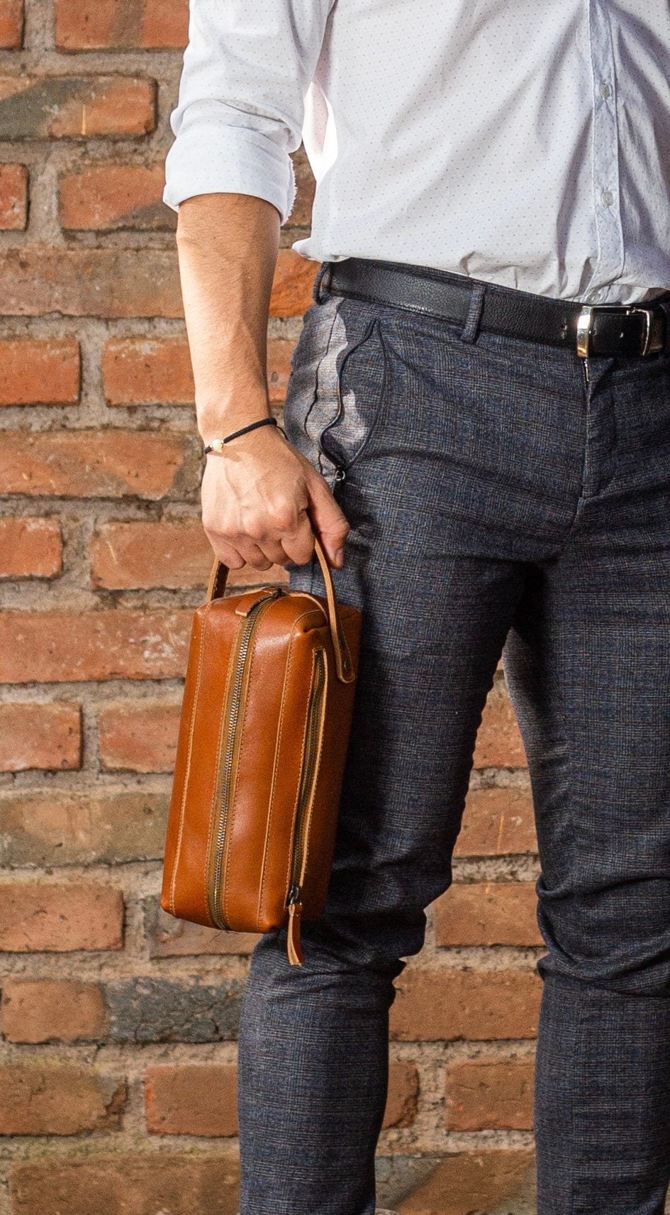 Mosvarti Neceser Sobaquera Piel Genuina Caballero Mod. España (Pull up Miel)