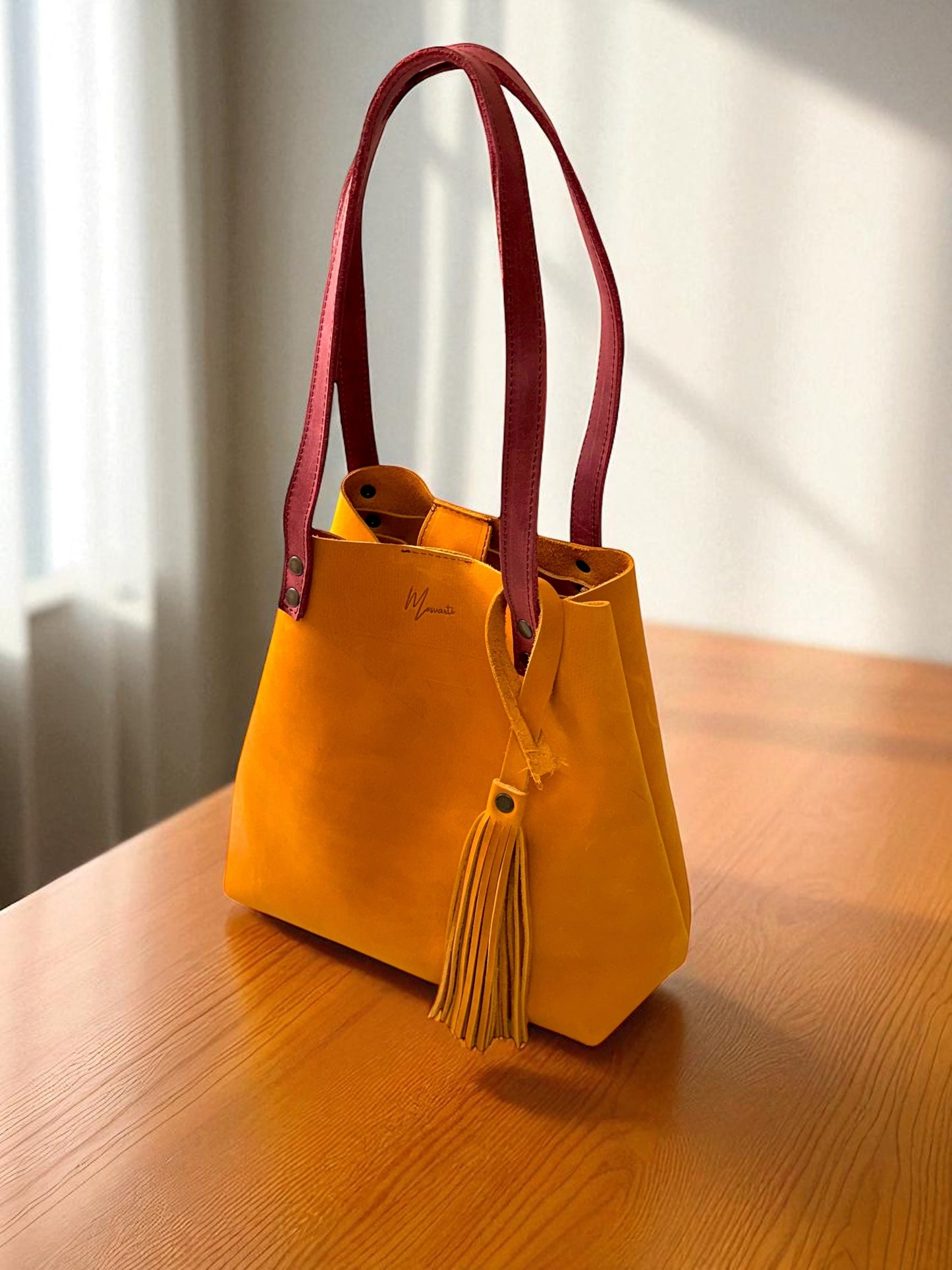 Bolso Tote Cuero Praga Plus+ Crazy miel  Doble Vista  + 💄Cosmetiquera 👝 Gratis!!