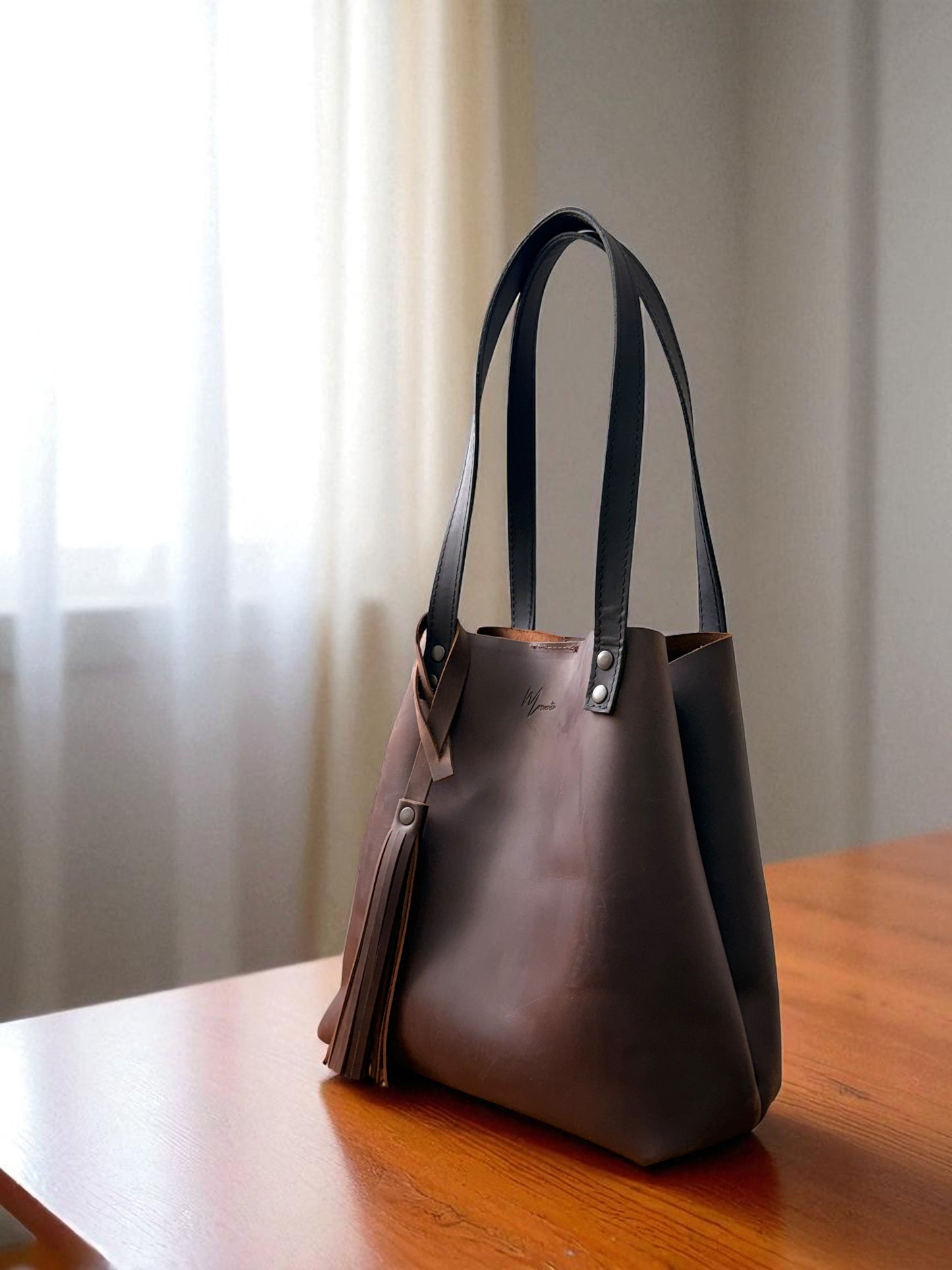Tote Cuero Praga Plus+ Crazy Café Doble Vista + 💄Cosmetiquera 👝 Gratis!!