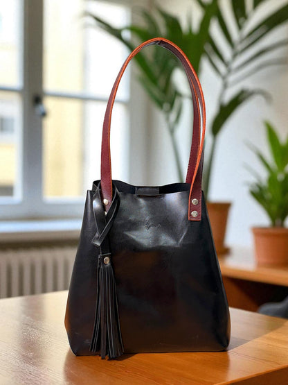 Bolso Tote Cuero Praga Plus+ Pull negro Doble Vista + 💄Cosmetiquera 👝 Gratis!!