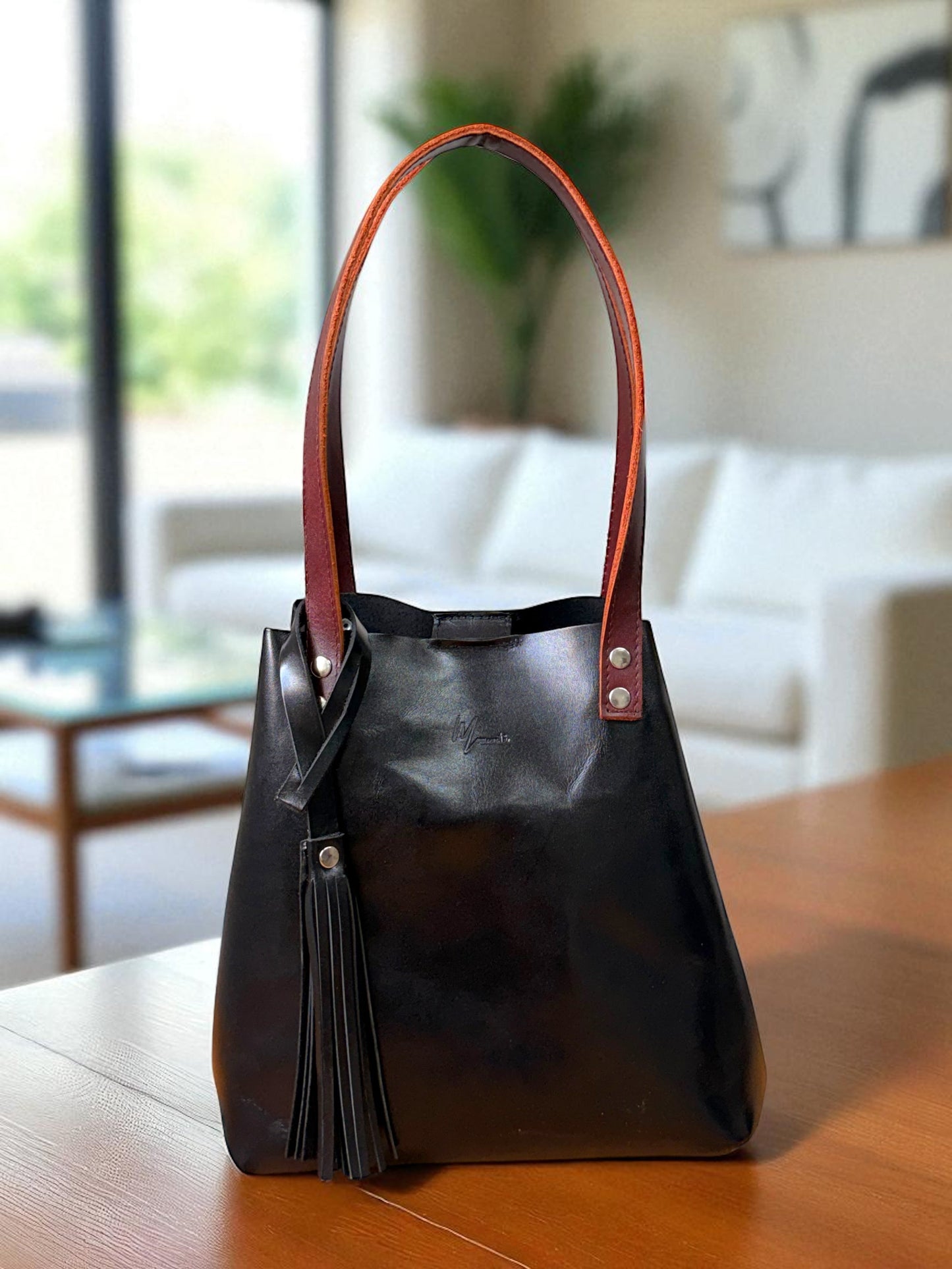 Bolso Tote Cuero Praga Plus+ Pull negro Doble Vista + 💄Cosmetiquera 👝 Gratis!!