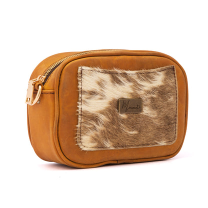 MOSVARTI Bolsos Bolso crossbody piel con Detalle de pelo Bovino Mod Palermo (Miel)