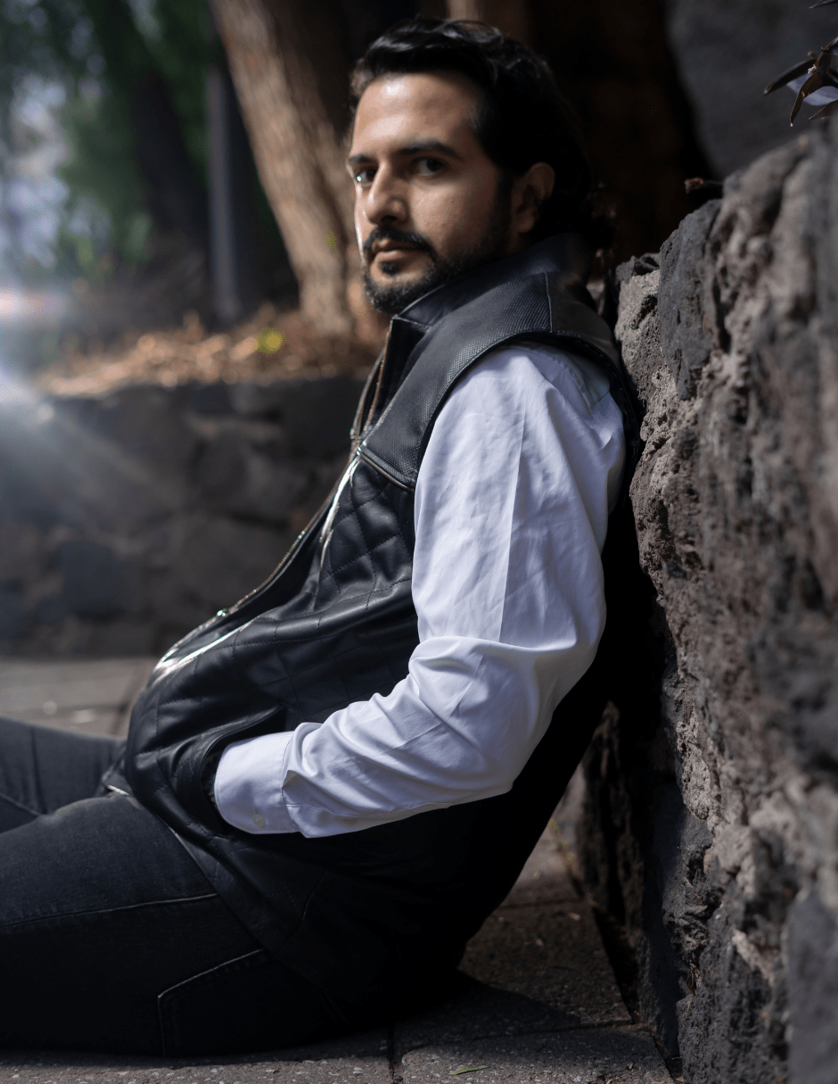 MOSVARTI chaleco Chaleco bordado Moderno y Elegante Mod Zeus (Negro)