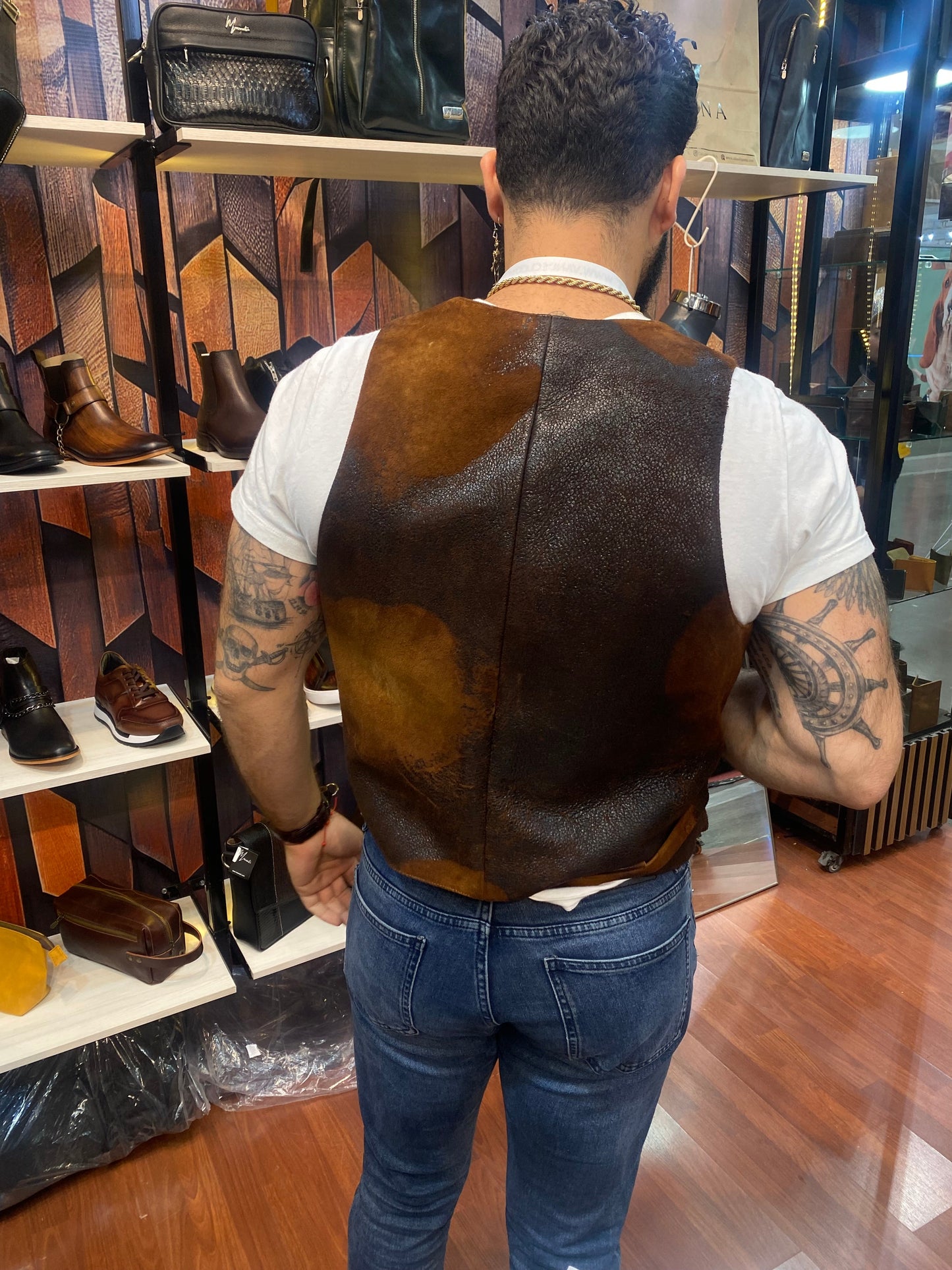 MOSVARTI Chaleco cuero ovino pelibuey