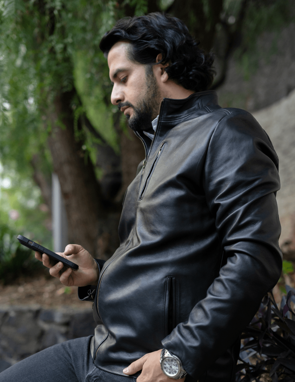 MOSVARTI chamarra chamarra modelo Ares color Negro mod Ares