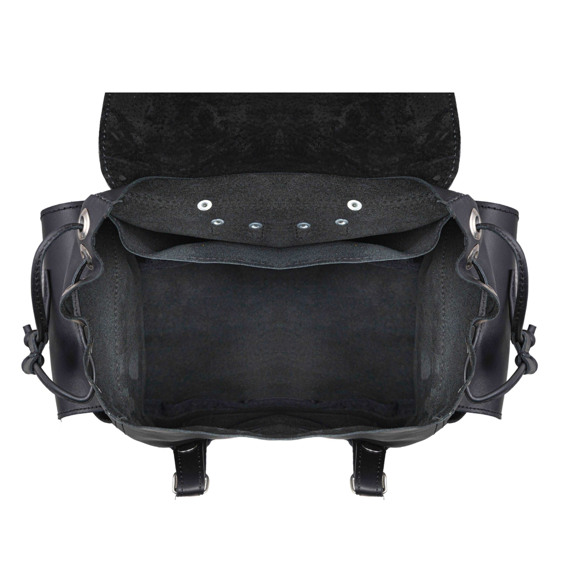 MOSVARTI Backpack Mod. Chicago Urban style cuero (pull up negro )