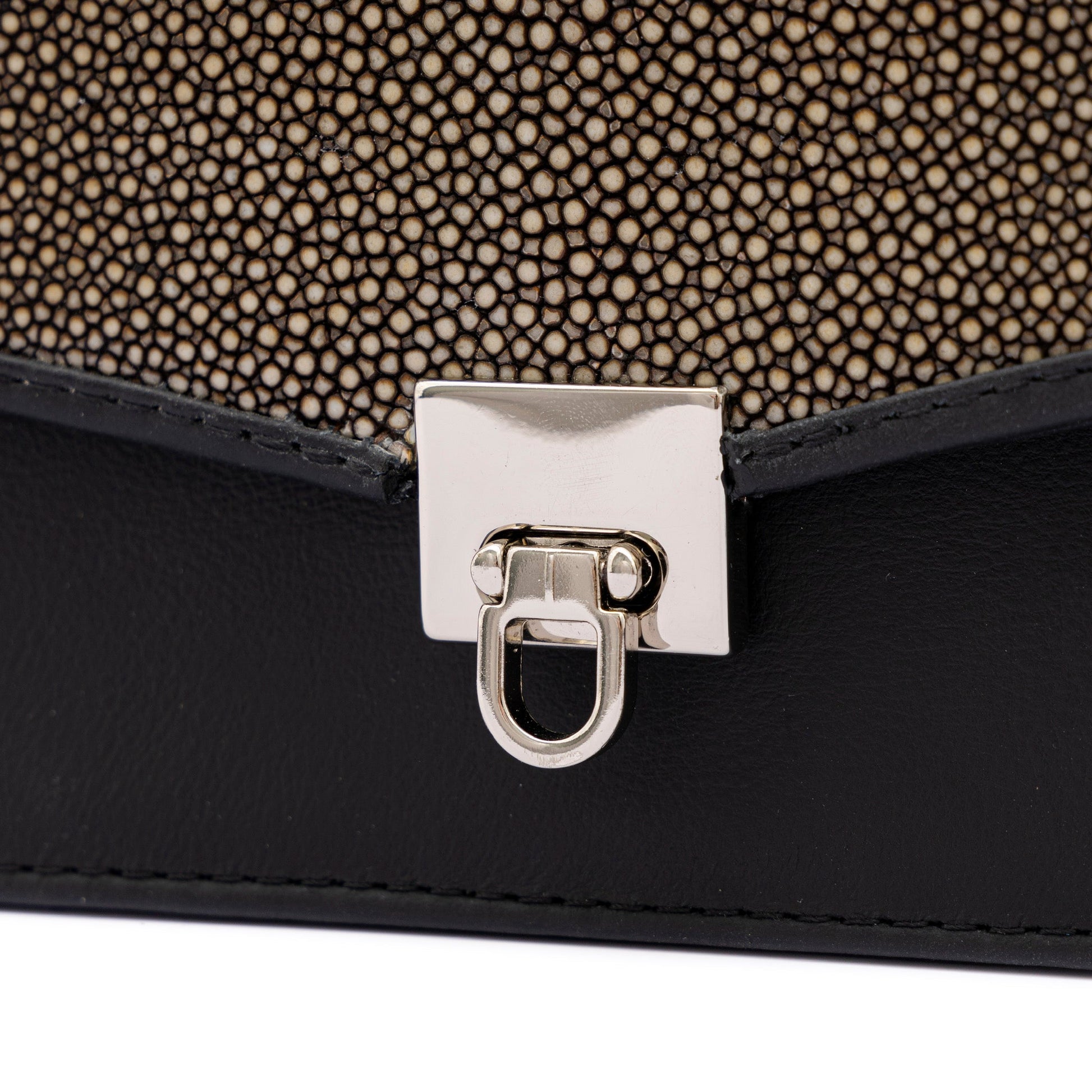 MOSVARTI Bolso estilo Cross body Mod Marruecos (Mantarraya Pulida )